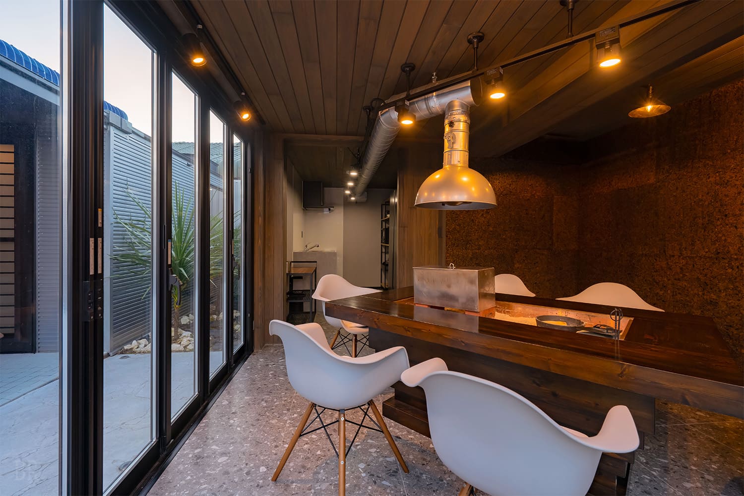 「他にはない」優越感。海外リゾートそのままの開放的な空間を独占